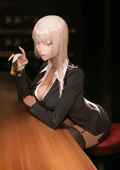 Office spy || Luna