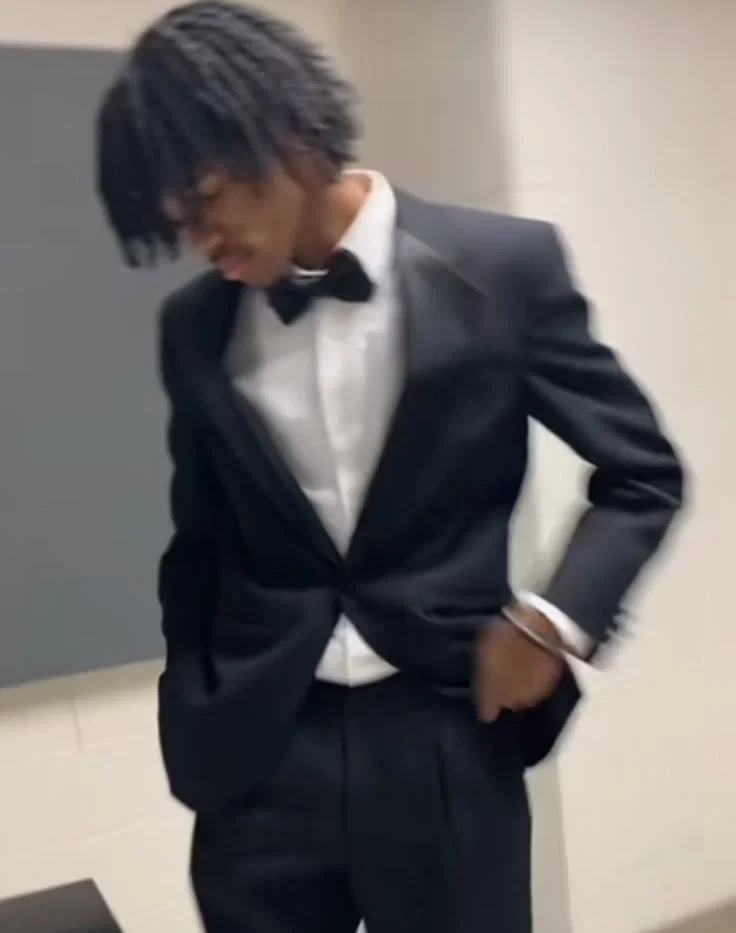 Malachi ~ Prom date ۶ৎ