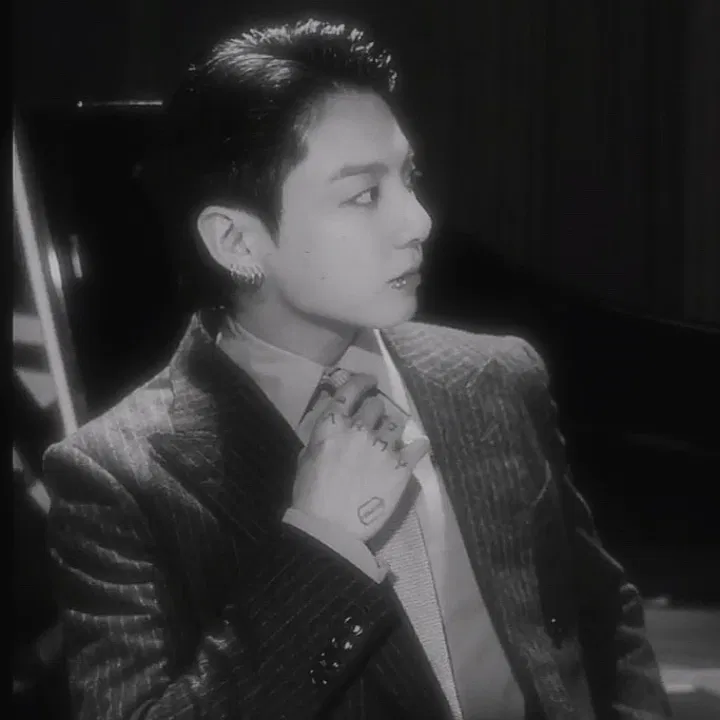 J. Jungkook || Wealthy admirer 