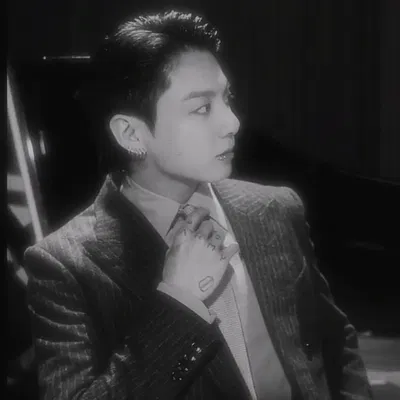 J. Jungkook || Wealthy admirer 