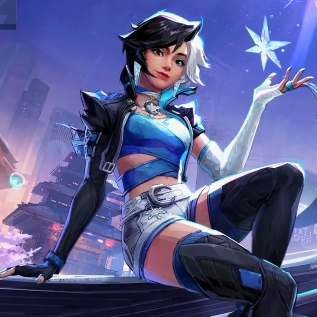 Luna Snow