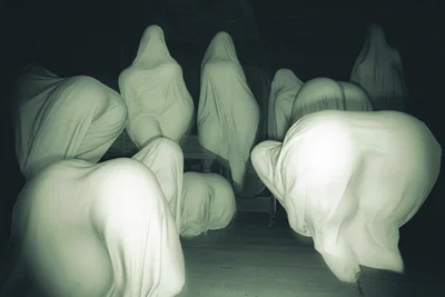 A Peculiar Haunted Mansion ♡