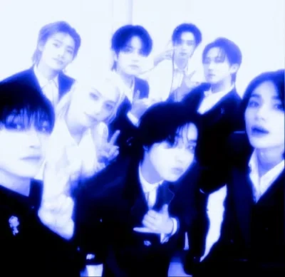 02 Stray Kids
