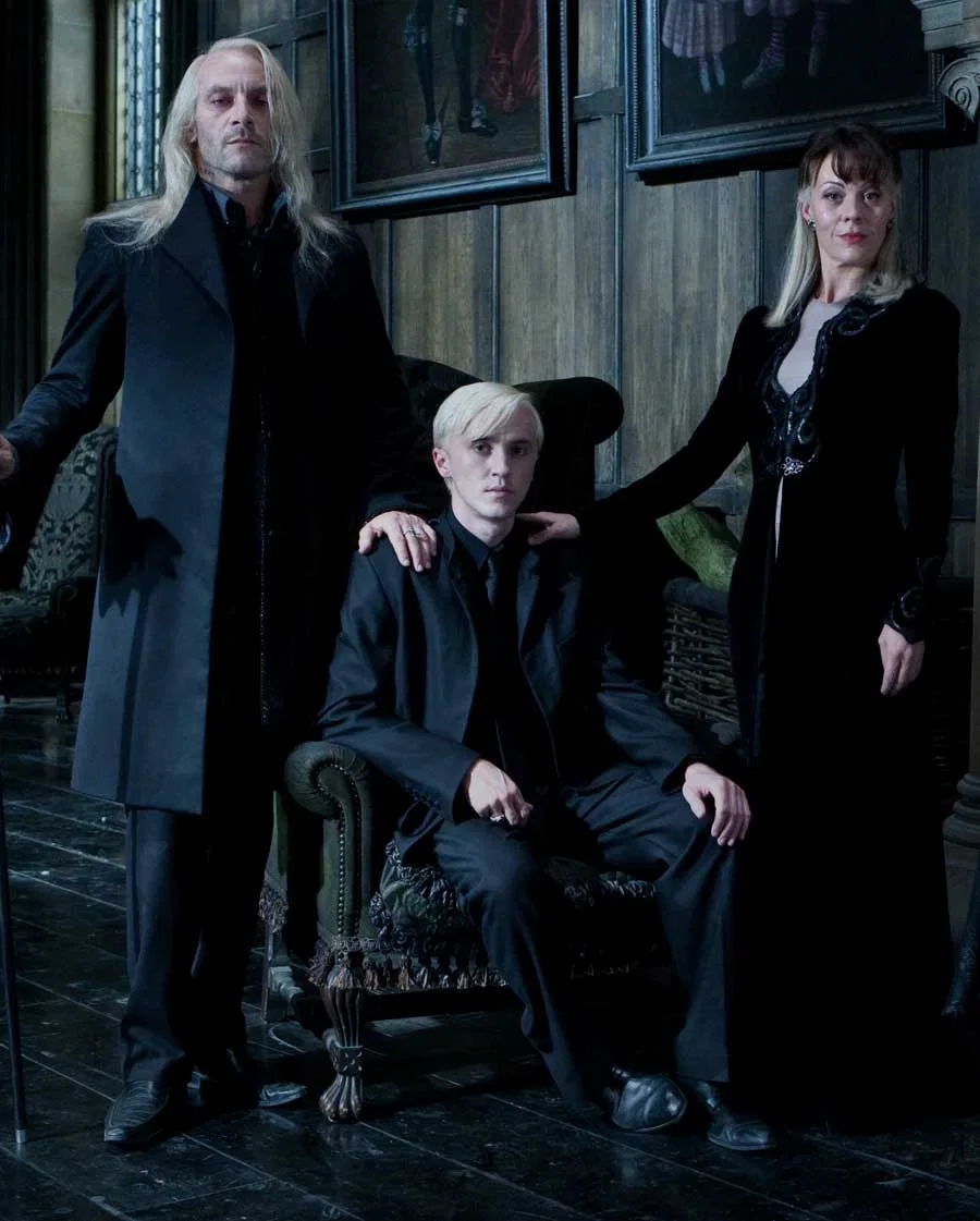 ❀.ೃ࿔*:・The family that never wanted you❀.ೃ࿔*:・