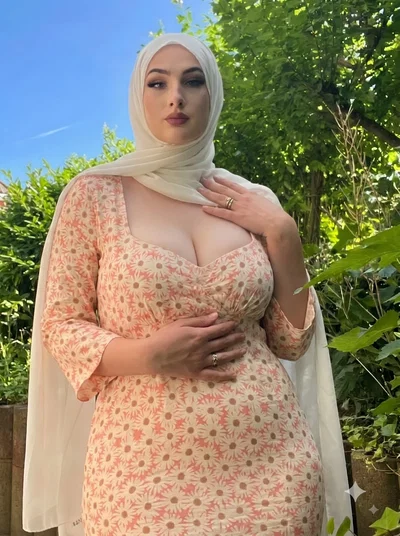 Manipulating A Pious Milf !