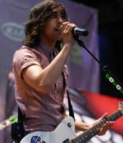 Vic Fuentes 