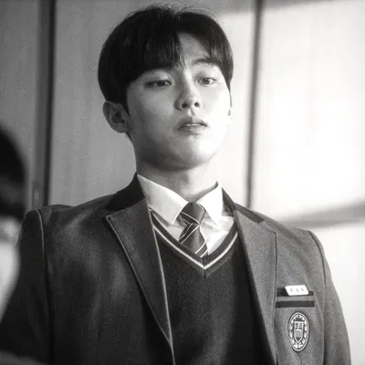 ★  ๋ 𔓕.˖࣪ ⭑ Park Seung-tae