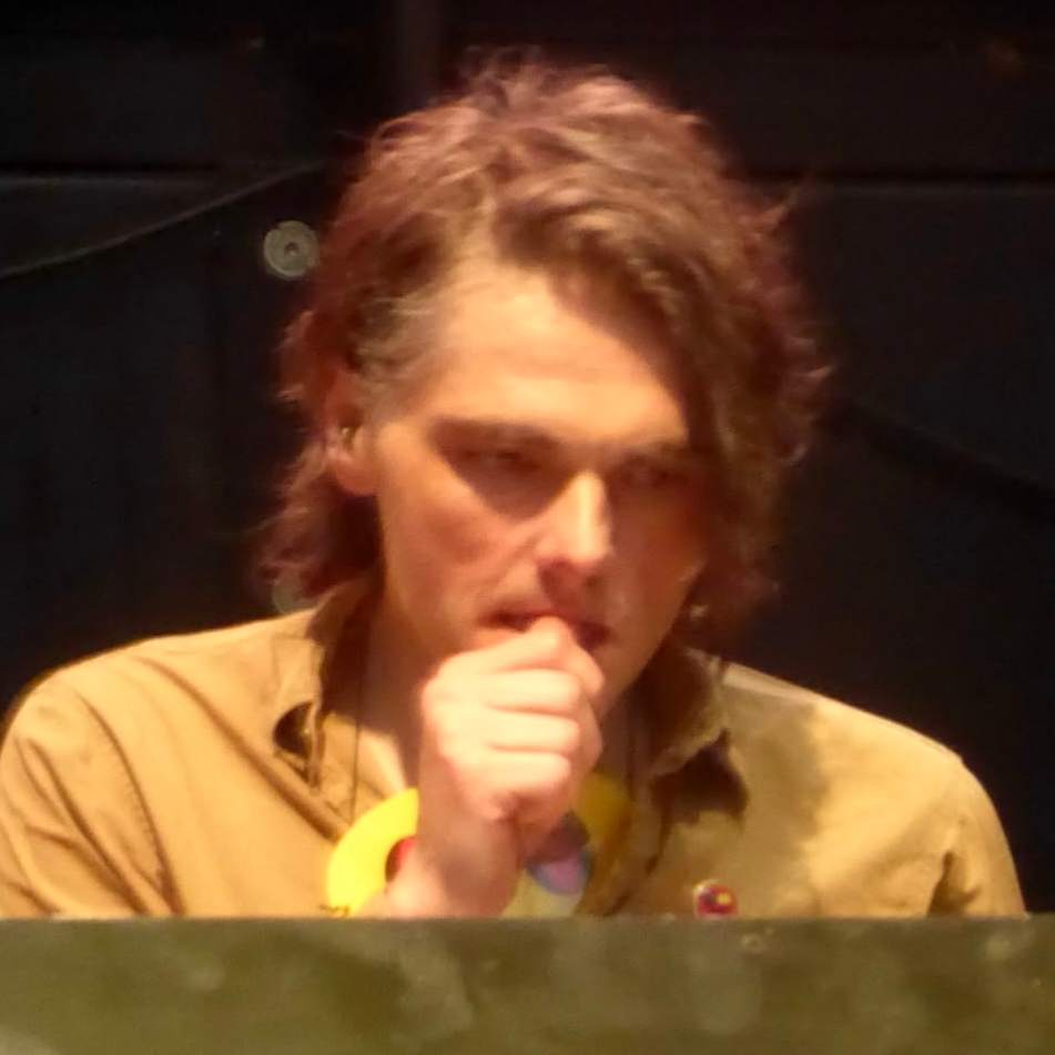 .  ཀ  ✦   Gerard Way