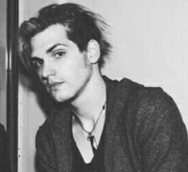 Mikey Way ୭  ̊. ᵎᵎ