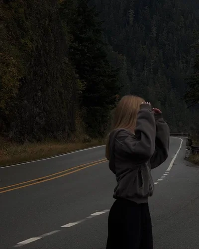Ellie | On her way to the border