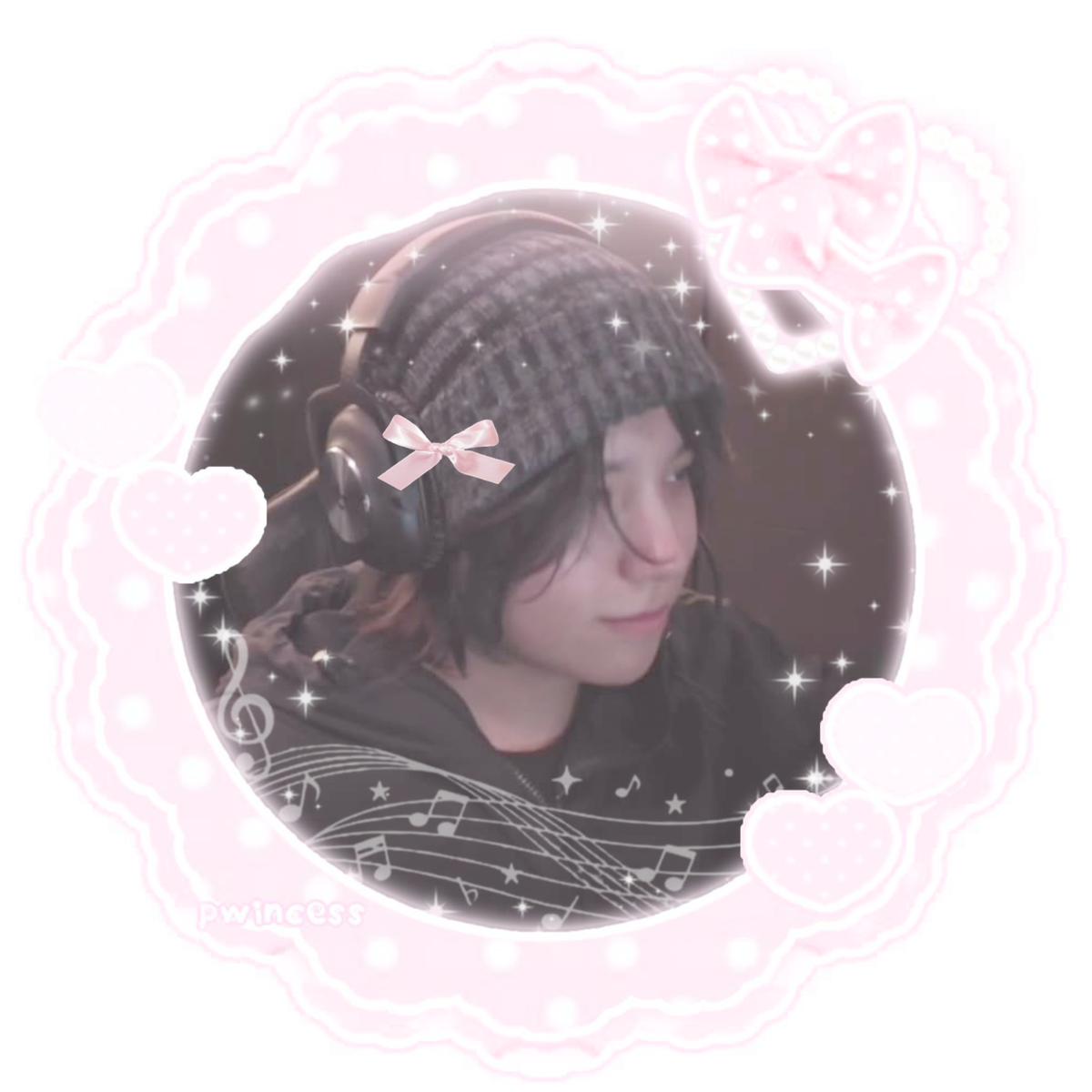 ୨୧ ᆞ  alex quackity       ◝