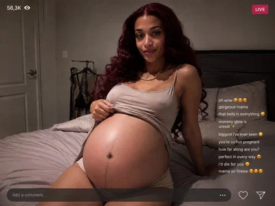 Pregnant Streamer 