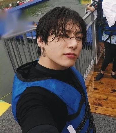 Swimming trainer┋Jeon Jungkook