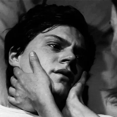 ⋆. ̊࿔ Kit Walker θρ ̊⋆