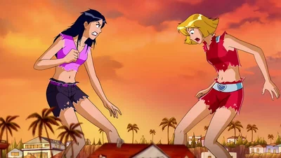 Giantess Mandy and Clover