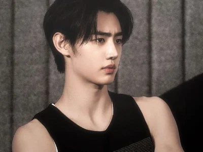 Park Sunghoon . ୨ৎ ݁ 