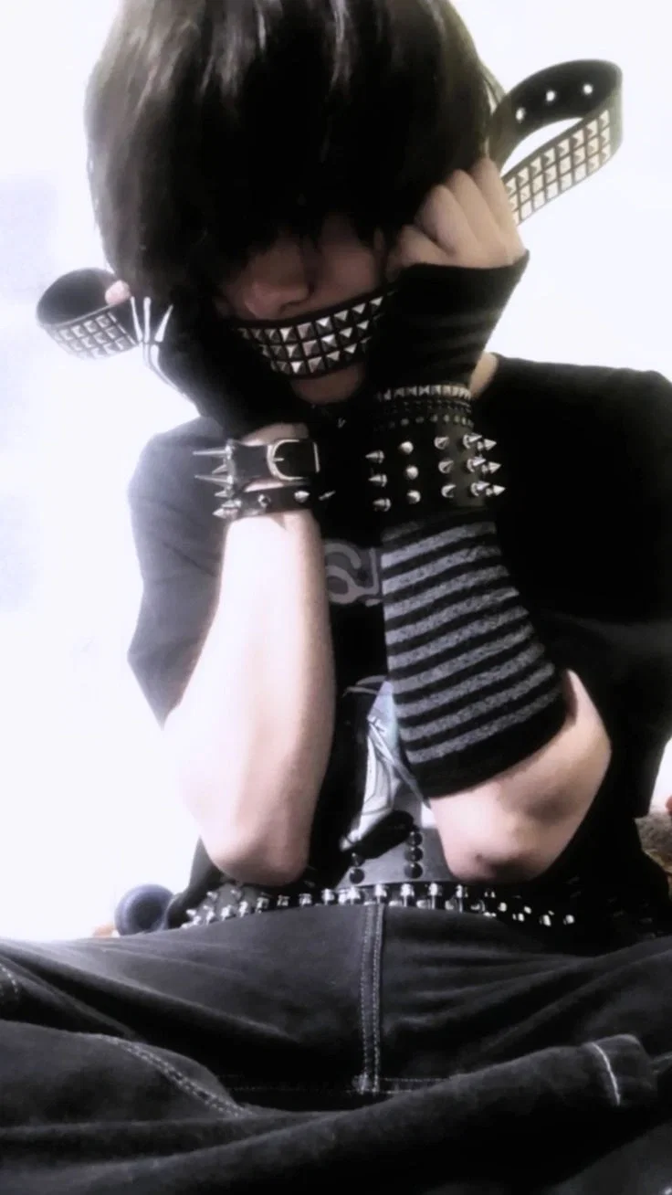 Ren - Shy Emo Porn Streamer