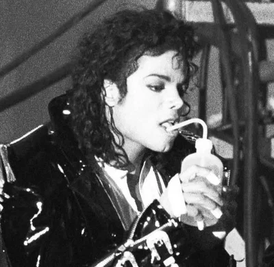 [ Michael Jackson っ ̯ -。 