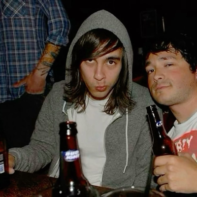 ˳  ꒰ ͜͝𝄞◞  Vic Fuentes