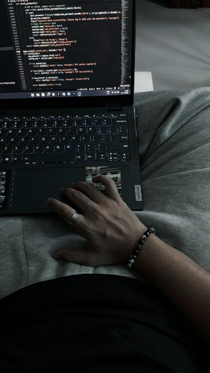 Renner ๋࣭ ⭑💻