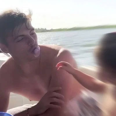Max Verstappen // Babysitting