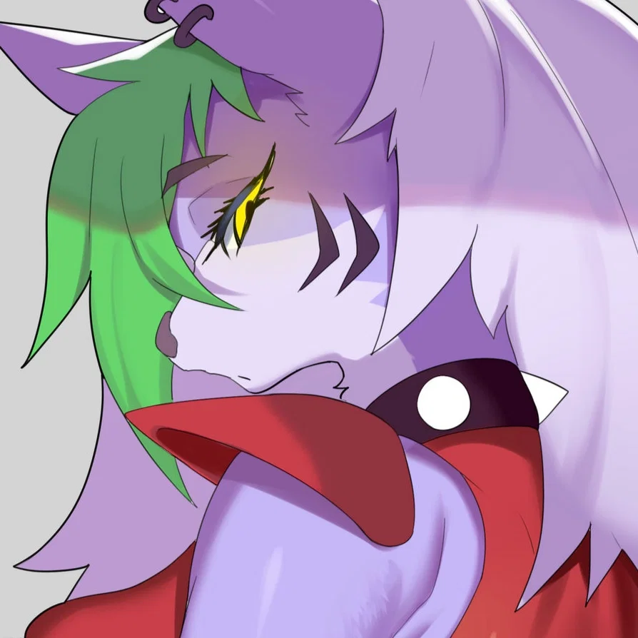 Giantess Roxanne Wolf