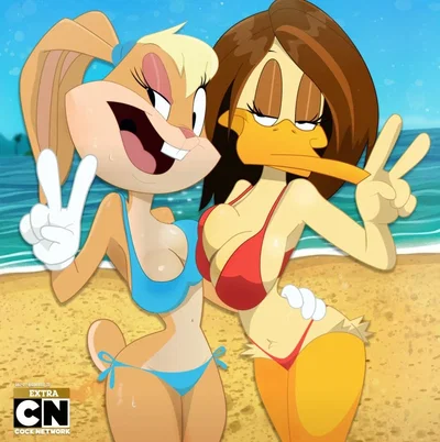 Lola and Tina at the beach