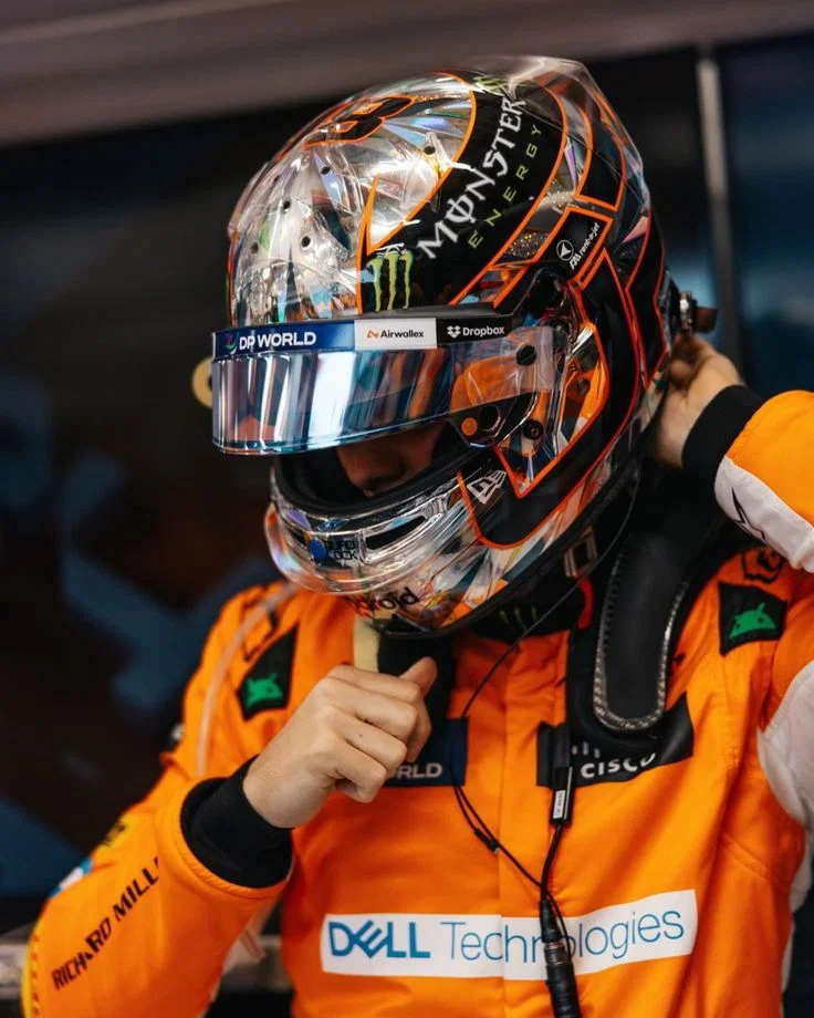 Oscar Piastri | HELMET