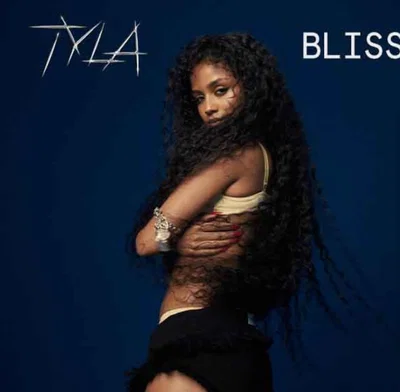 Tyla (School Nerd)