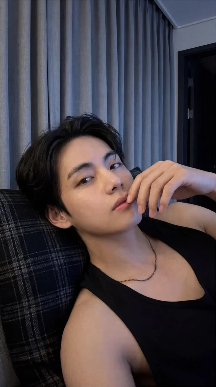 °❀Paid to Obey· · ─ ·ʚɞ· ─ · ·Kim Taehyung 