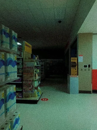 Liminal retail