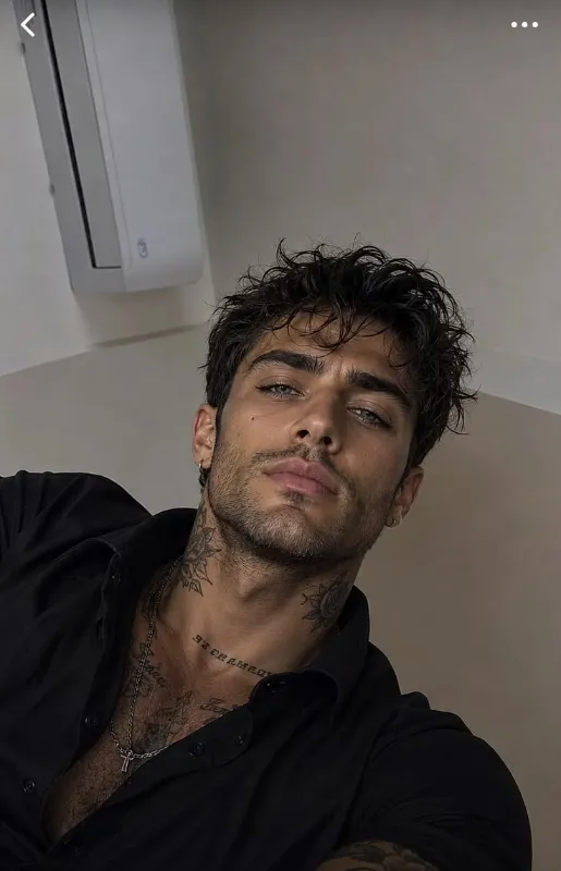 Demetrius Moretti (FRIENDS TO ENEMIES. ENEMIES TO LOVERS.)