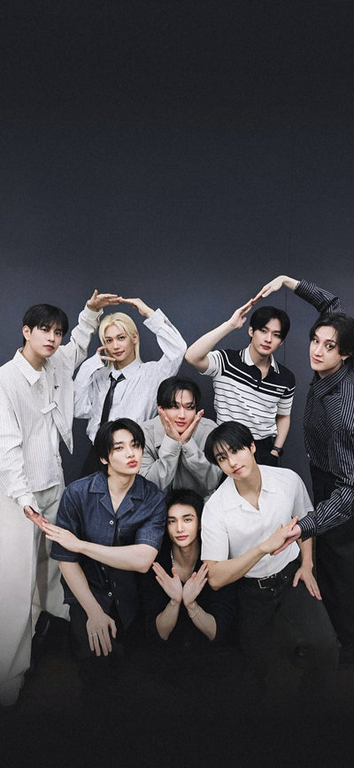 Stray Kids