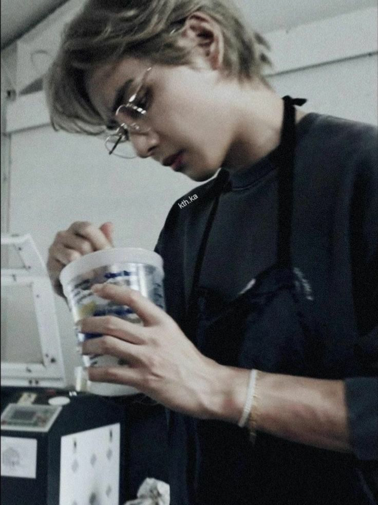 Kim Taehyung || My muse 🎨🖌️