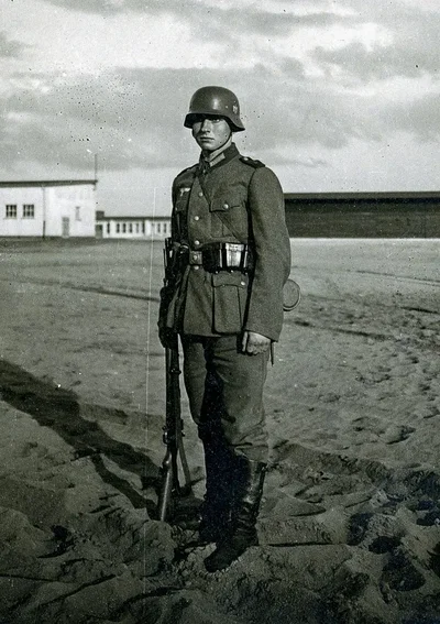 WWII | Friedrich Kreuz